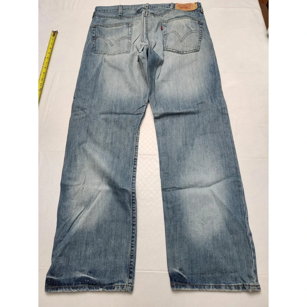 Levis 501 Jeans Mens 38x32 Blue Medium Wash‎ Straight Leg Button Fly Denim Pants